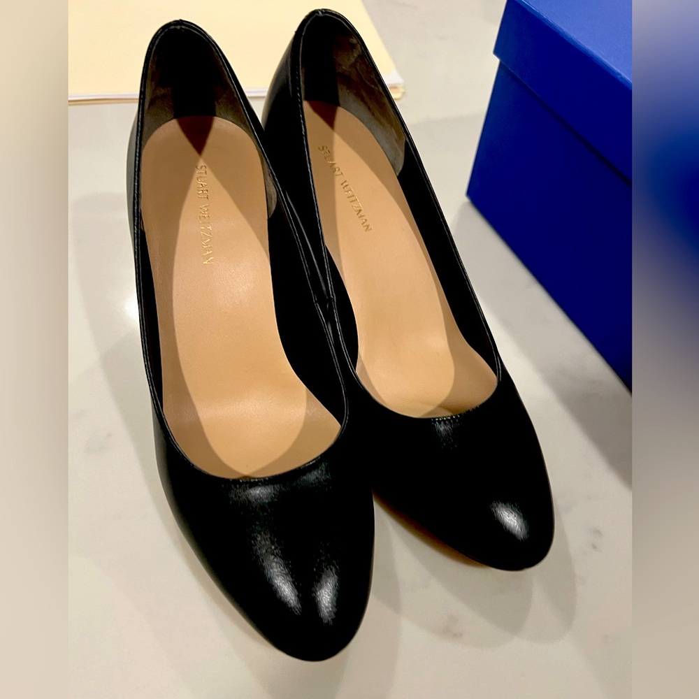Stuart Weitzman Black Pump- 7.5 Like New With Box